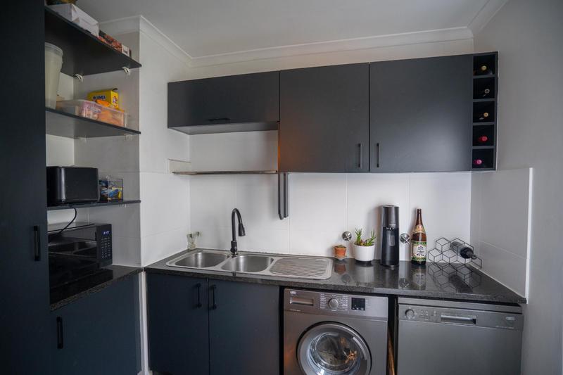 3 Bedroom Property for Sale in Sunningdale Western Cape